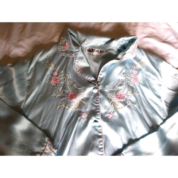 Korean Silk Pajama Set Blue Floral Embroidered Long Sleeve Size M Asian XXL - Picture 4 of 7